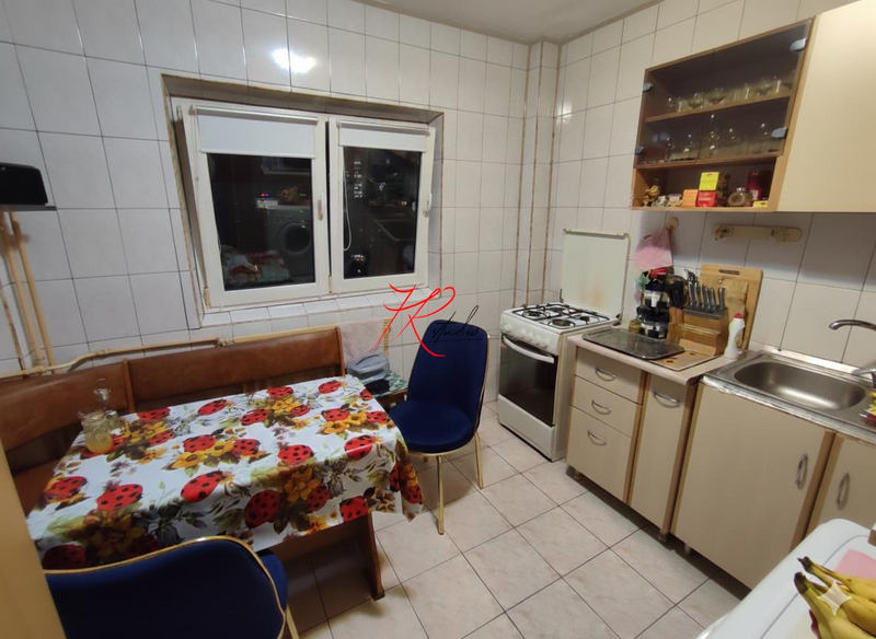 Polona, vanzare apartament 2 camere.